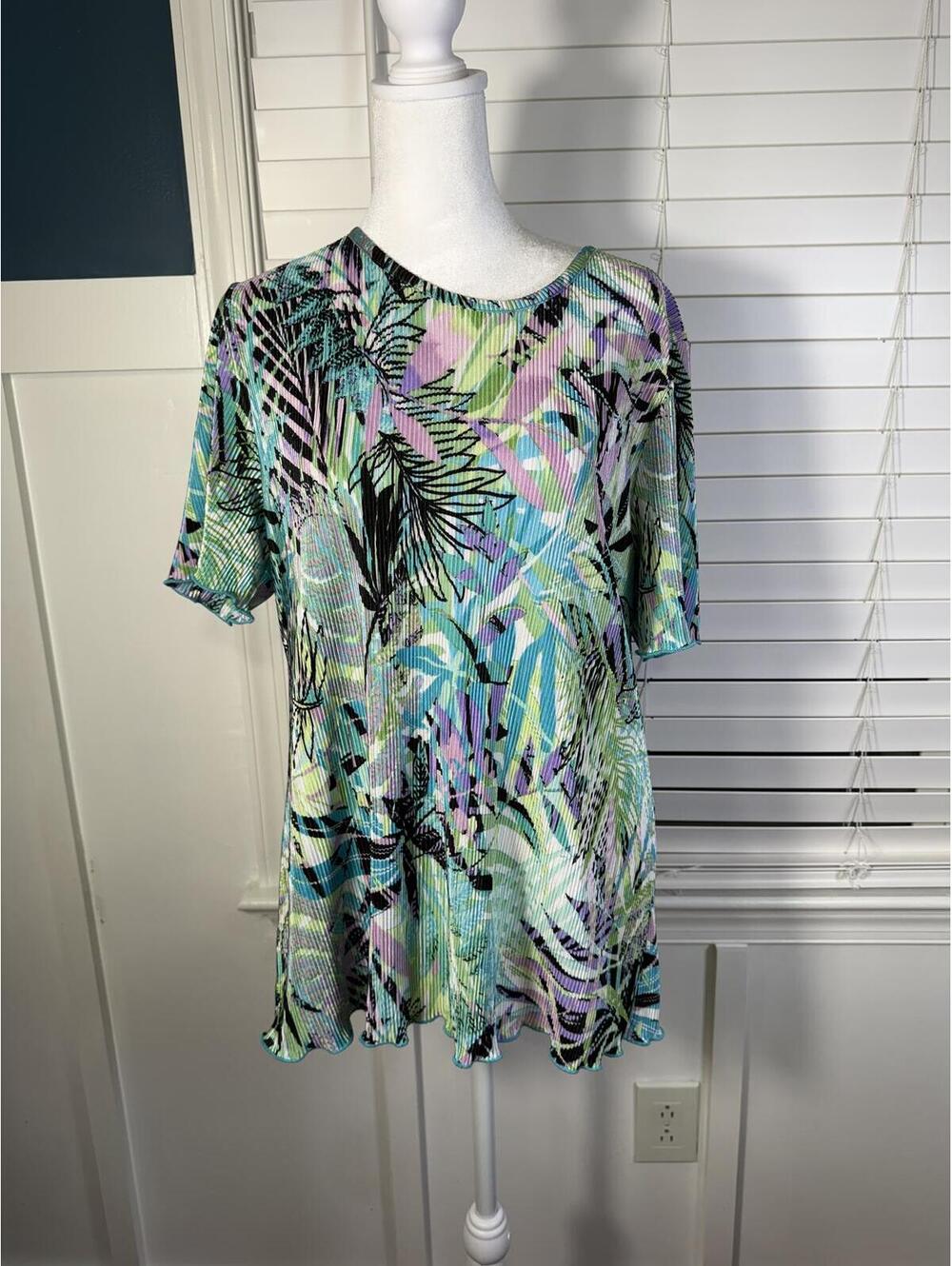 Bon Worth Tropical Palm Leaf Crinkle Plisse Tunic Top Teal Lavender Medium
